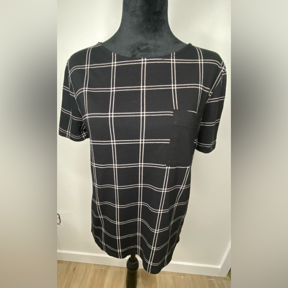 Old Navy Black and White Grid Women’s Top